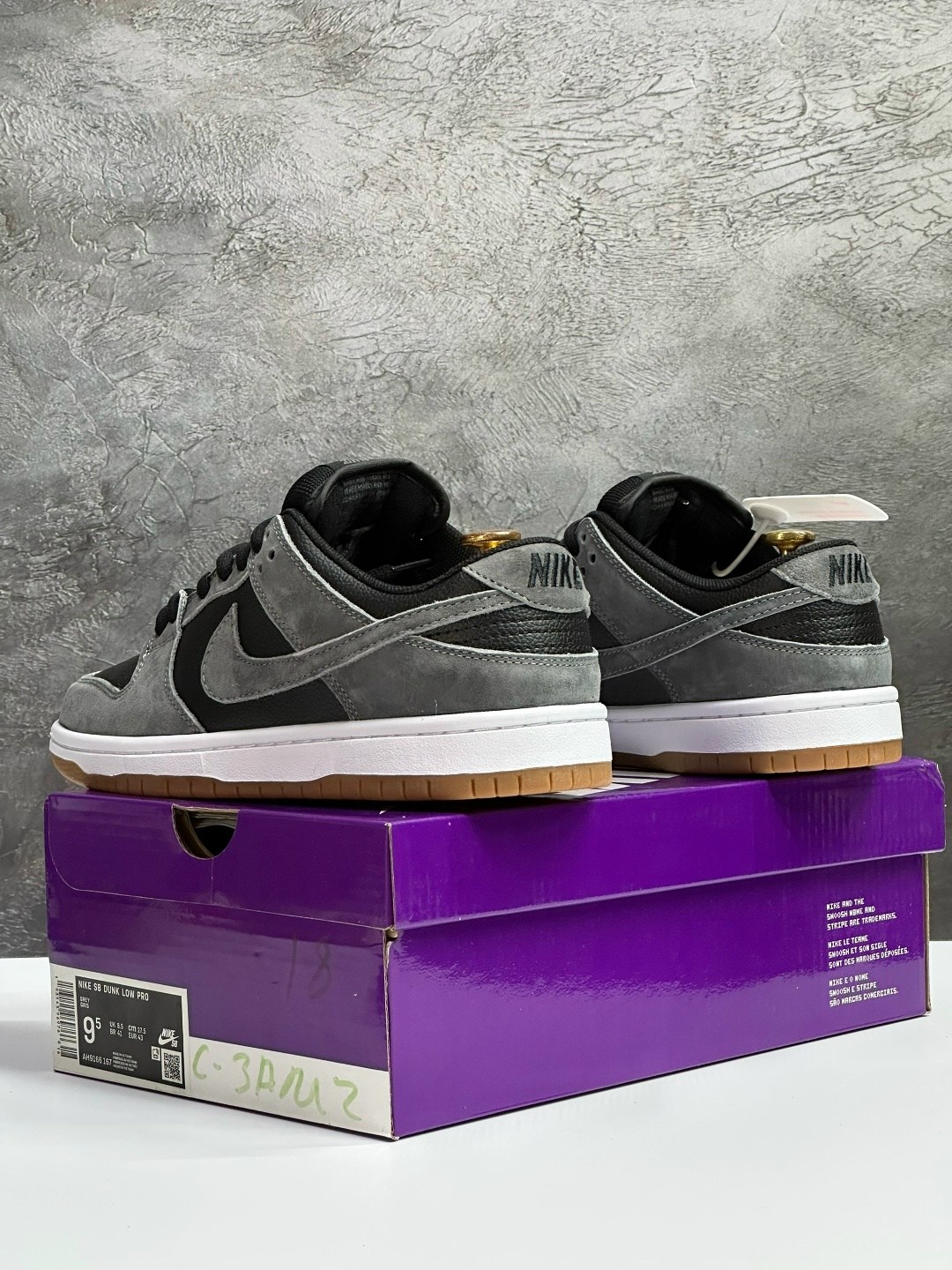 nike sb dunk low dark grey black gum,кроссовки nike sb dunk low,кроссовки,nike sb dunk low black grey,nike sb dunk low серые