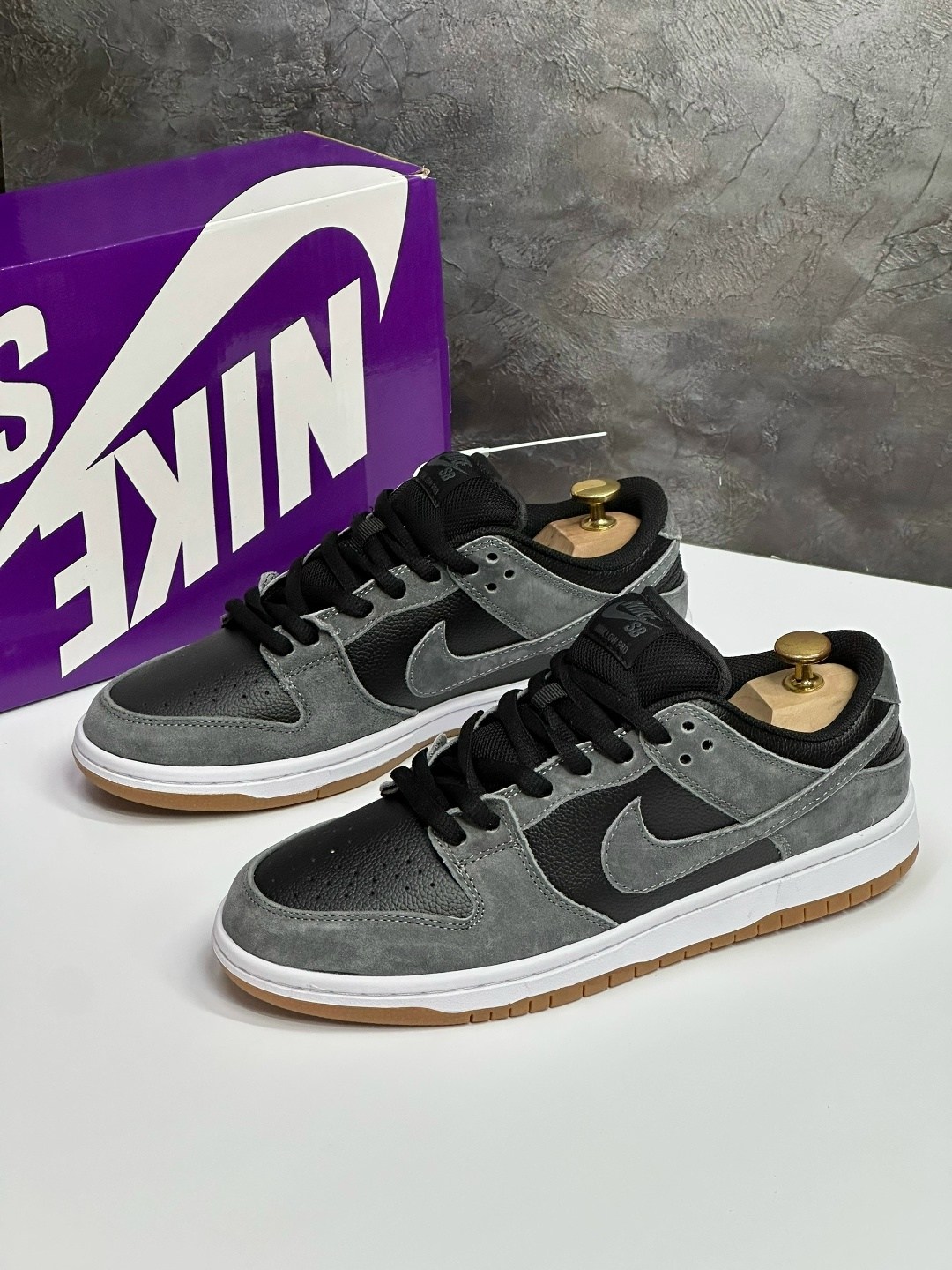 nike sb dunk low dark grey black gum,кроссовки nike sb dunk low,кроссовки,nike sb dunk low black grey,nike sb dunk low серые