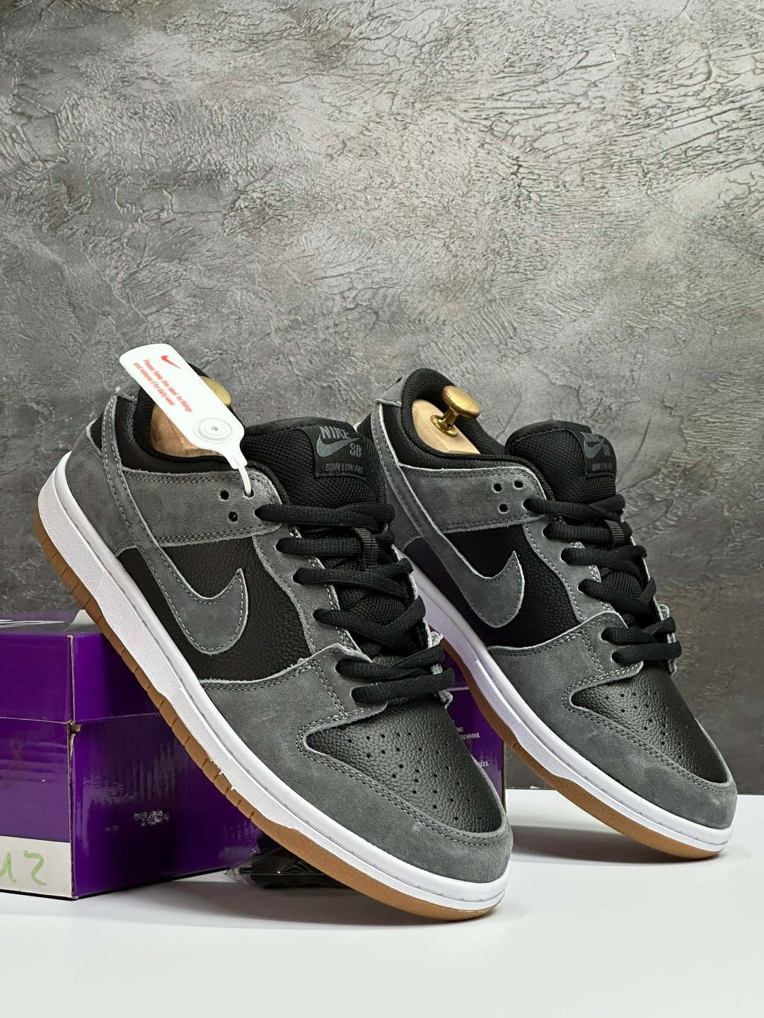 nike sb dunk low dark grey black gum,кроссовки nike sb dunk low,кроссовки,nike sb dunk low black grey,nike sb dunk low серые