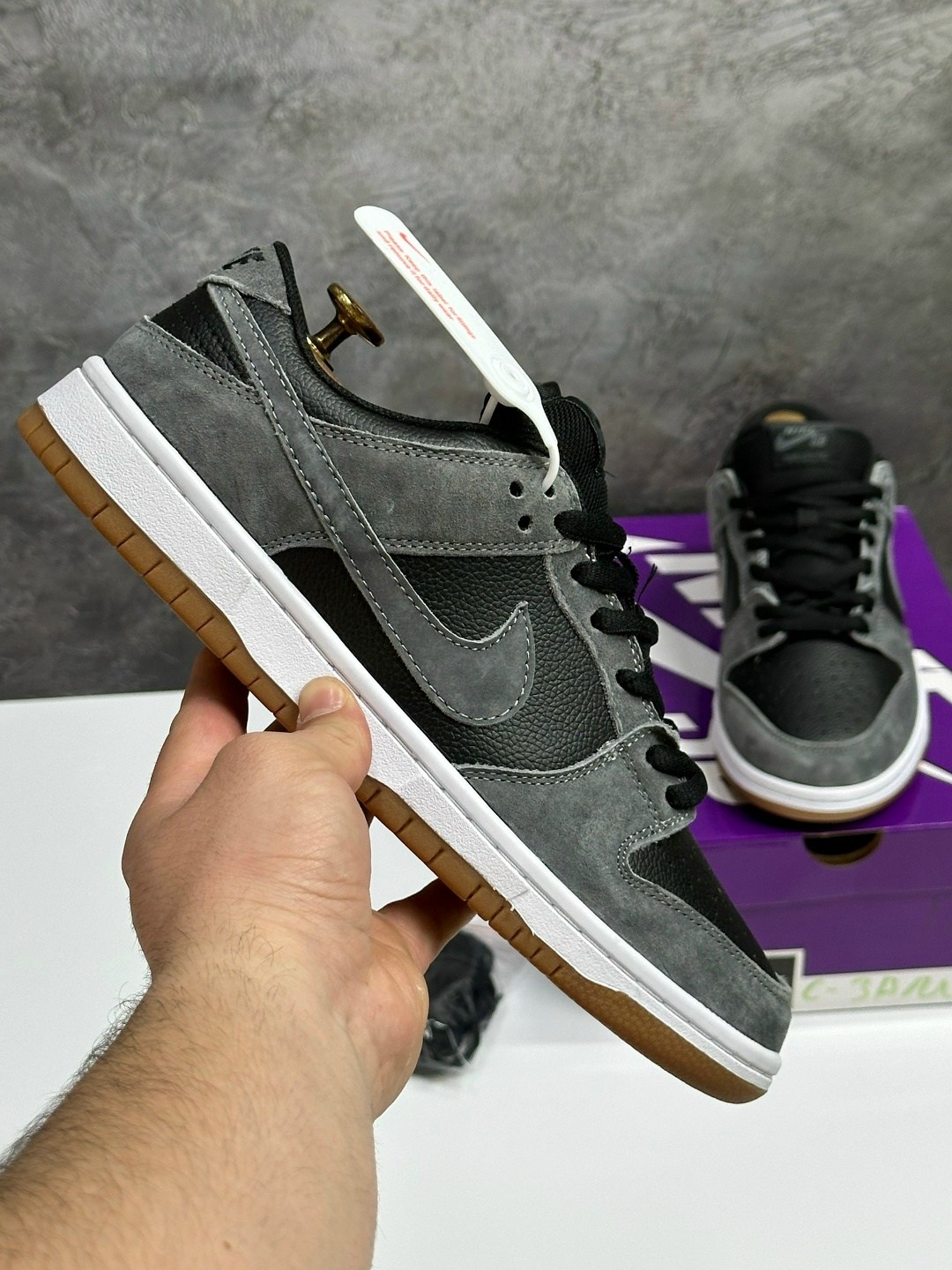 nike sb dunk low dark grey black gum,кроссовки nike sb dunk low,кроссовки,nike sb dunk low black grey,nike sb dunk low серые