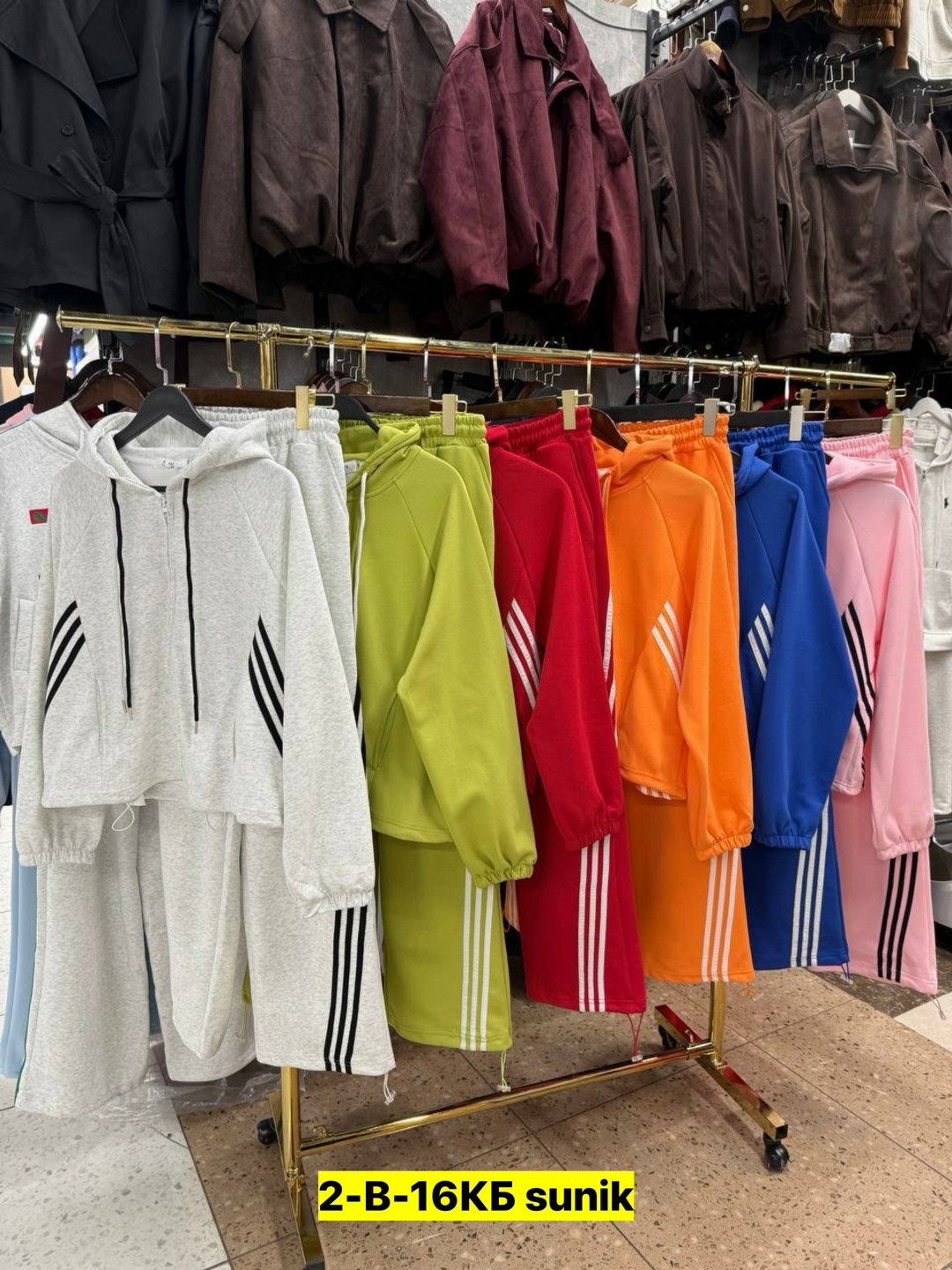 костюм спортивный женский adidas,женский спортивный костюм,спортивный костюм спортивные костюмы,спортивный костюм,костюм двойка спортивный женский