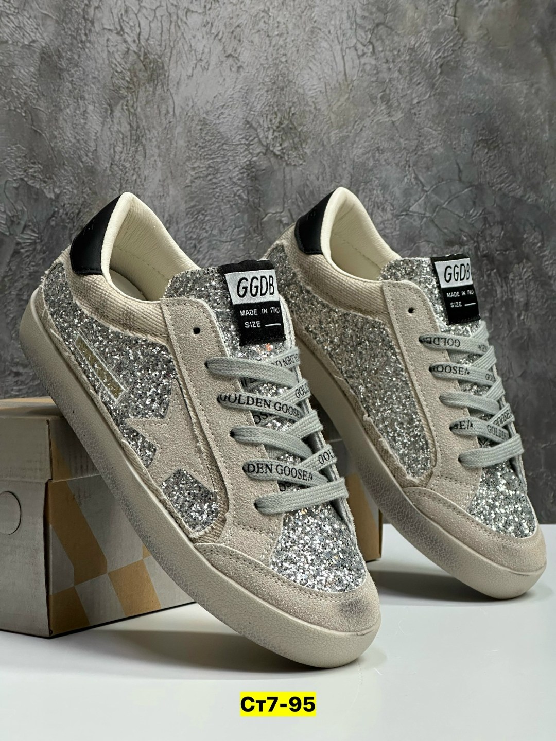 ,кеды golden goose женские,golden goose кеды v-star с блестками серебристый,golden goose кеды super-star с блестками серебристый,кеды golden goose