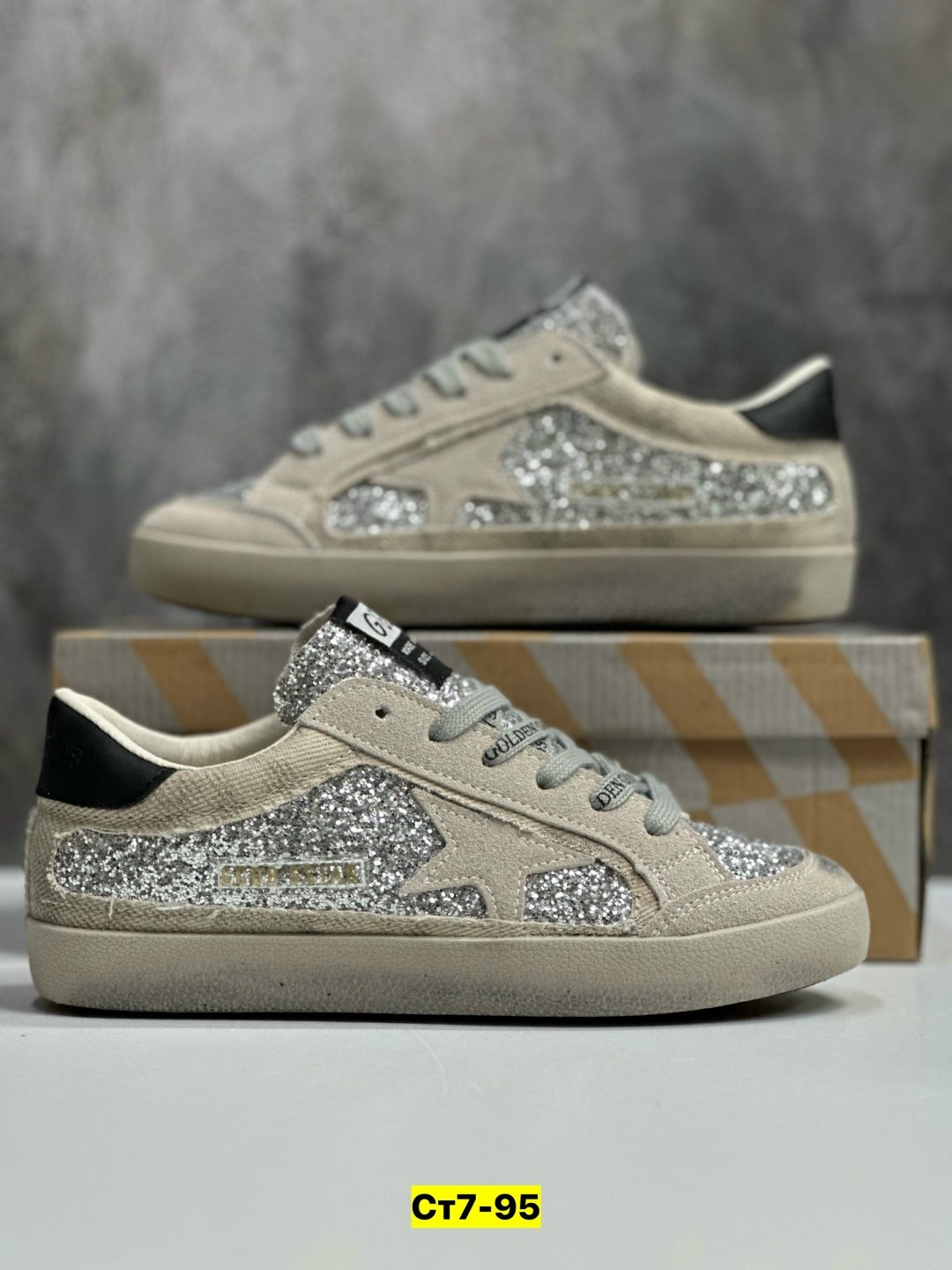 ,кеды golden goose женские,golden goose кеды v-star с блестками серебристый,golden goose кеды super-star с блестками серебристый,кеды golden goose