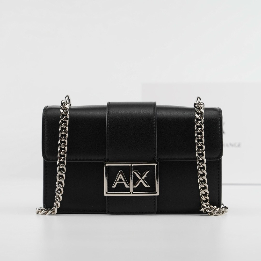сумка через плечо с логотипом armani exchange,сумка armani exchange,сумки через плечо armani exchange,armani exchange сумка через плечо с металлическим логотипом черный,сумка армани эксчендж
