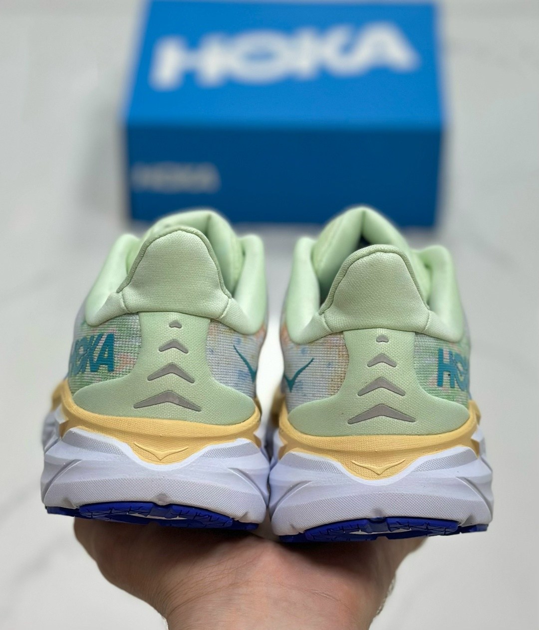 кроссовки hoka one one,кроссовки hoka one,кроссовки мужские hoka one one clifton 8,кроссовки hoka one one clifton 8,кроссовки hoka