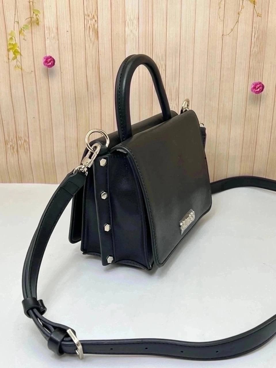 сумка,сумки женская,сумка guess,модная сумка,сумки фенди