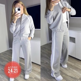 Костюм