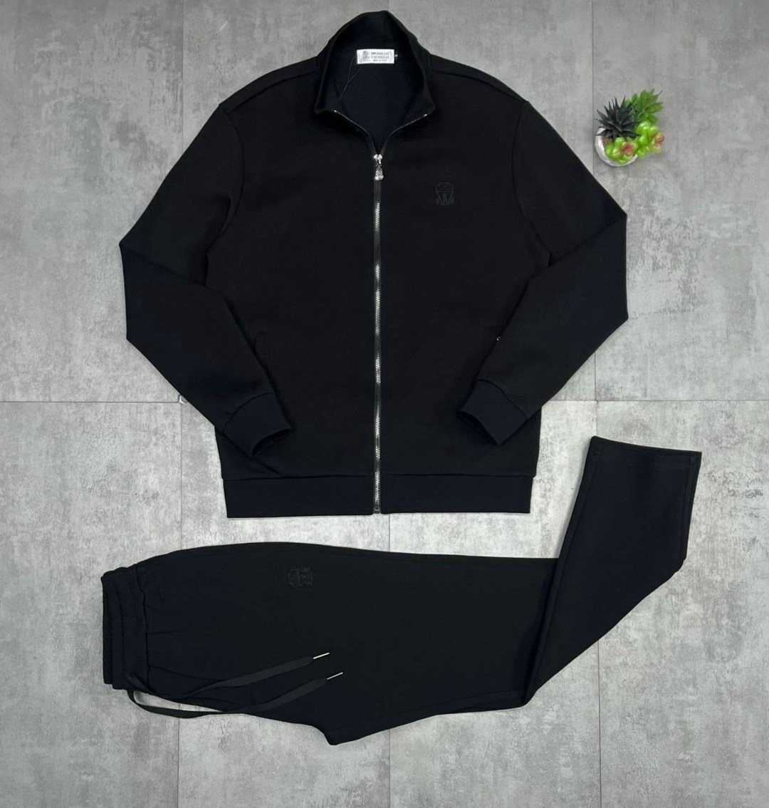 спортивный костюм brunello cucinelli,костюм спортивный,прогулочный костюм brunello cucinelli,мужской спортивный костюм,мужская мода