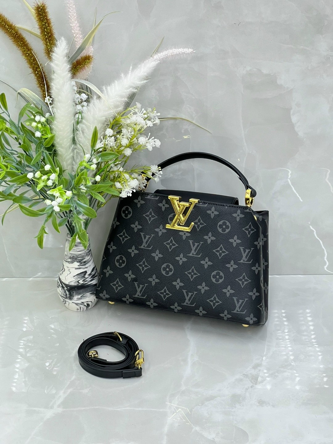 louis vuitton сумки,сумка луи виттон красная внутри,louis vuitton сумка на плечо,женская сумка louis vuitton,louis vuitton pallas сумка