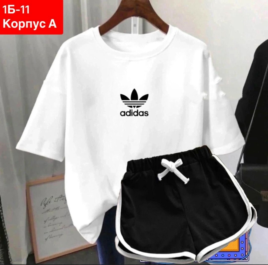 женский костюм с шортами,женские костюмы,костюм спортивный adidas,костюм спортивный adidas sportswear,костюм для девушек
