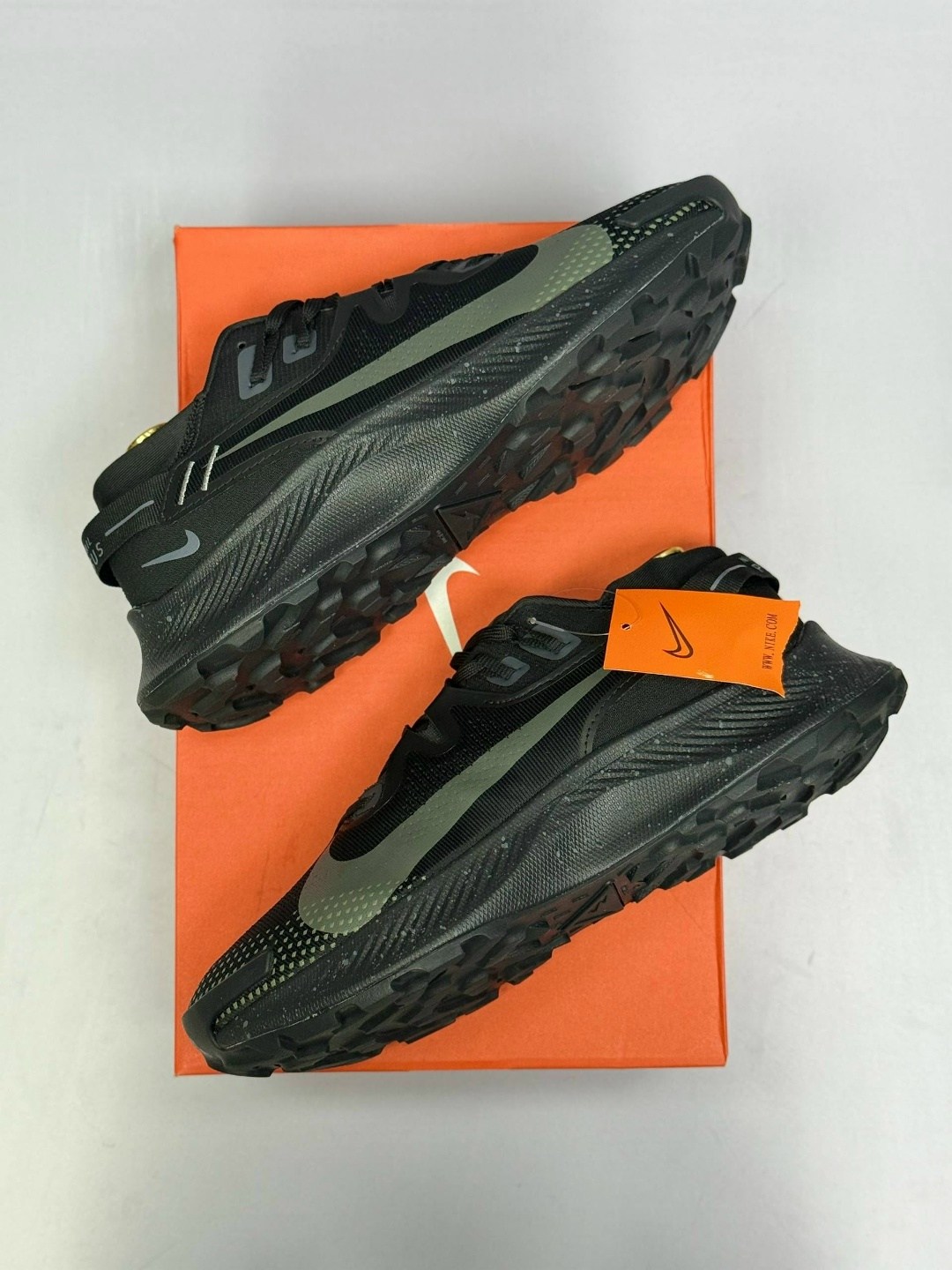 кроссовки nike pegasus trail,кроссовки nike pegasus мужские,кроссовки nike pegasus trail 2 gtx black metallic dark grey,кроссовки мужские nike pegasus trail 2,nike мужские кроссовки
