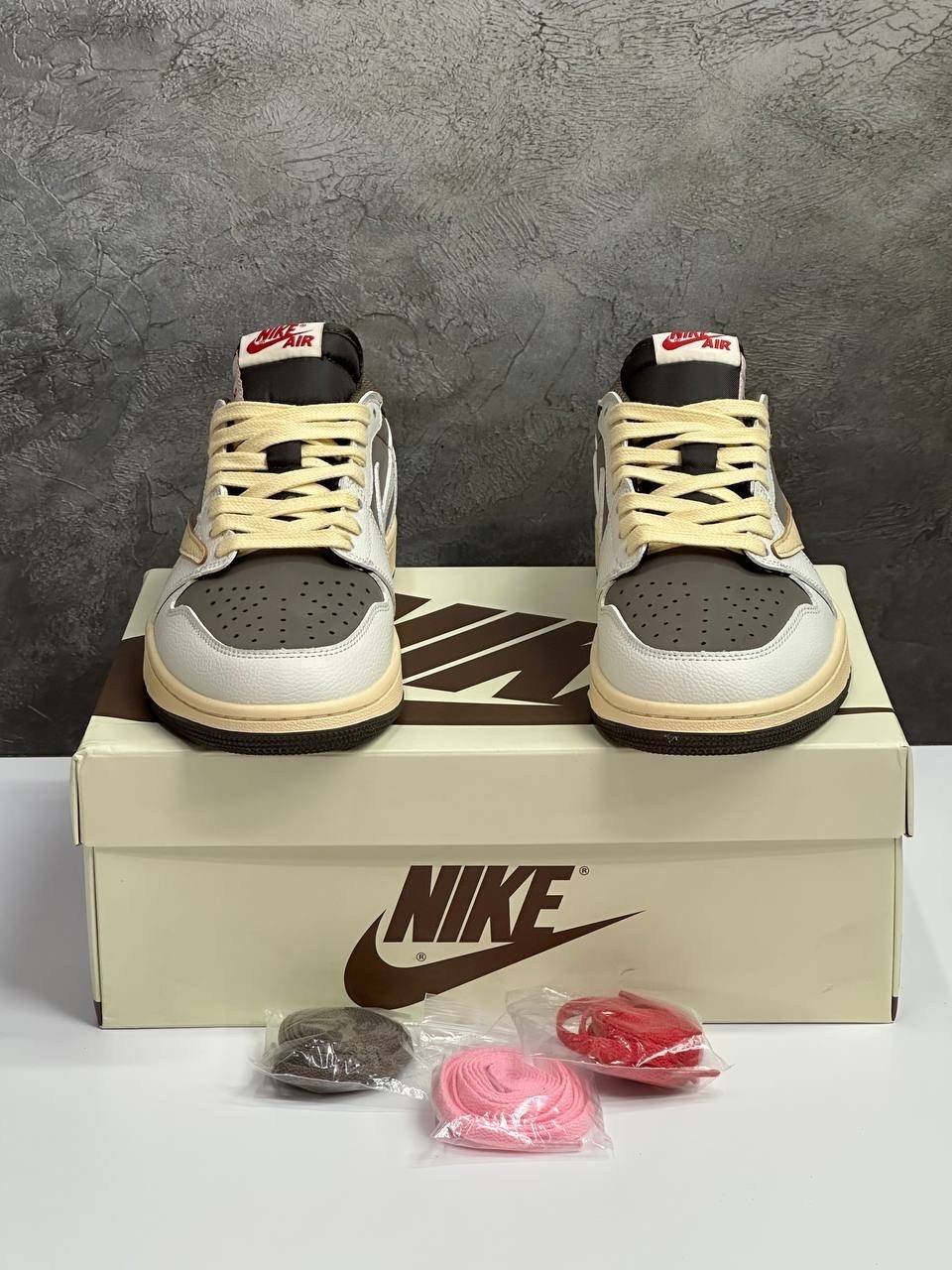 nike air jordan 1 low travis scott reverse mocha,кроссовки nike air jordan 1 low x travis scott,nike air jordan 1 low travis scott,кроссовки travis scott x air jordan 1 low,кроссовки travis scott x ni