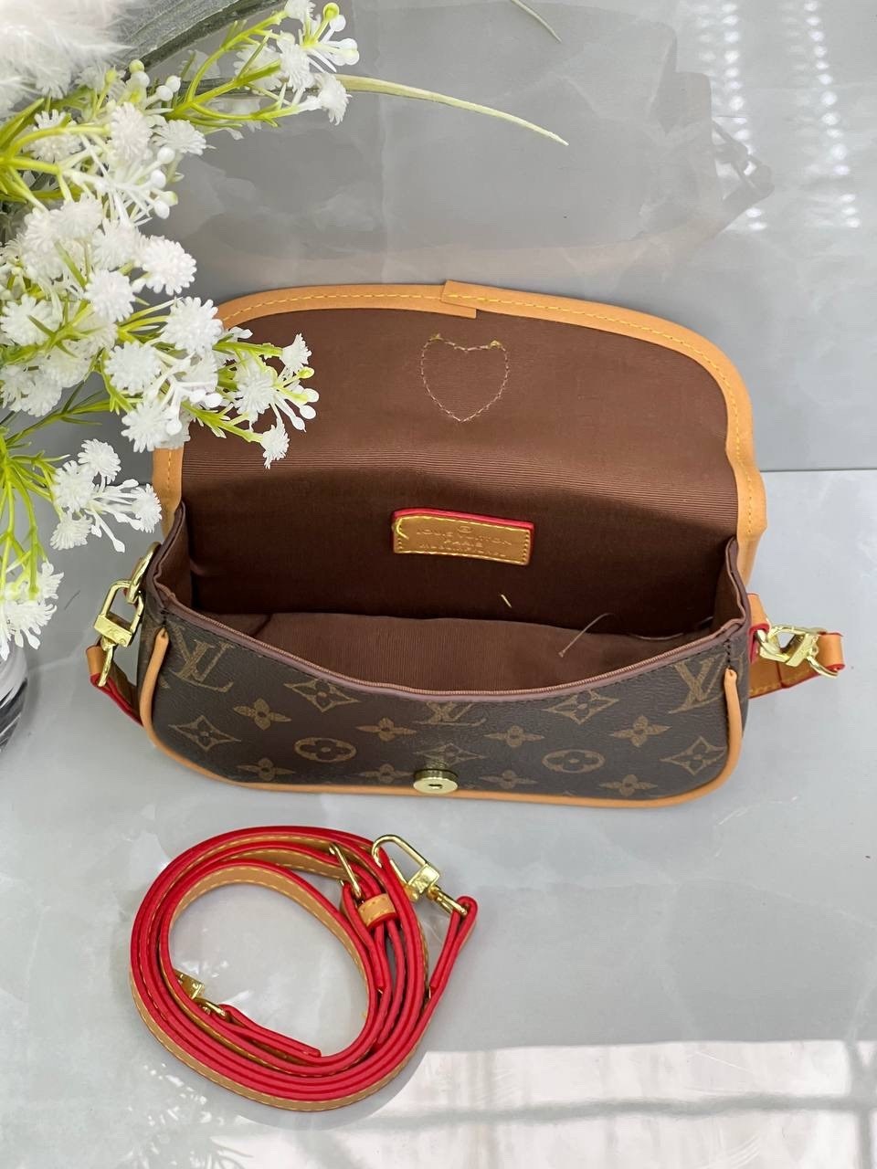 louis vuitton женская сумка,louis vuitton сумка на плечо,сумка louis vuitton,модная сумка,луи виттон сумка