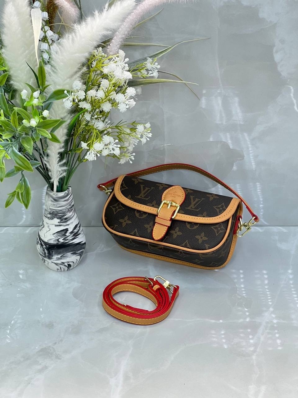 louis vuitton женская сумка,louis vuitton сумка на плечо,сумка louis vuitton,модная сумка,луи виттон сумка