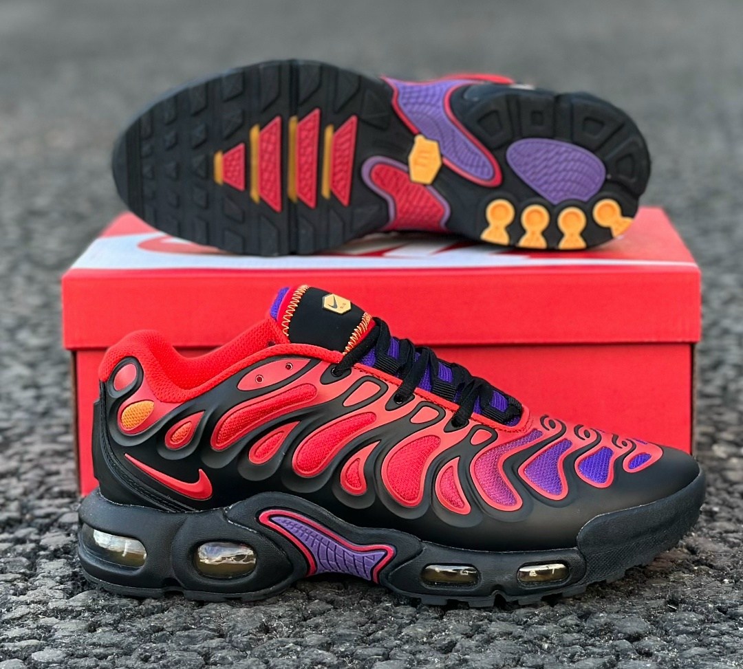 кроссовки nike air max plus,nike air max plus drift,nike air max plus,nike air tn max plus,кроссовки