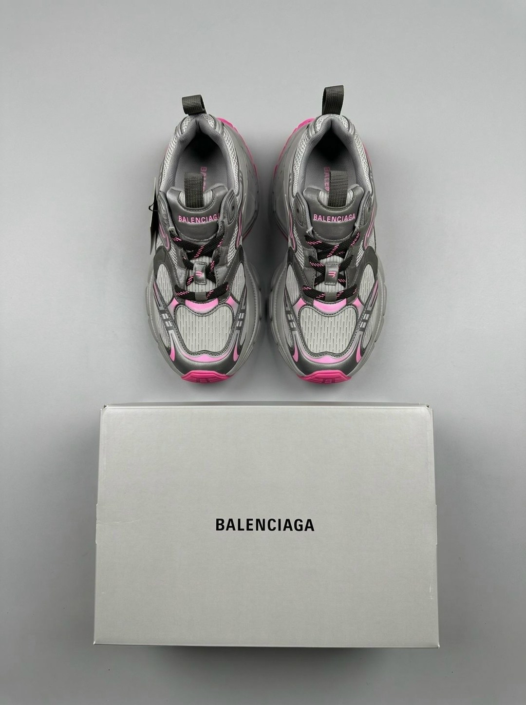 женские кроссовки balenciaga 3xl серебристые с розовым,кроссовки женские balenciaga,кроссовки balenciaga,женские кроссовки balenciaga 3xl серебристые с розовым lm-18153,кроссовки 3xl balenciaga