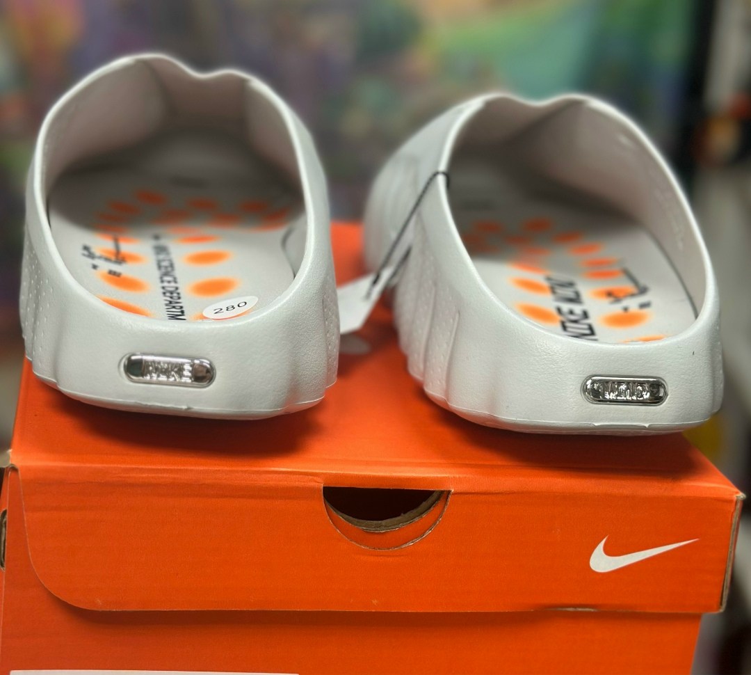 кроссовки,оригинальные кроссовки,кроссовки nike,повседневная ,футуристические кроссовки