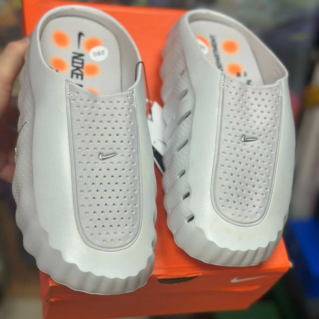 кроссовки,оригинальные кроссовки,кроссовки nike,повседневная ,футуристические кроссовки