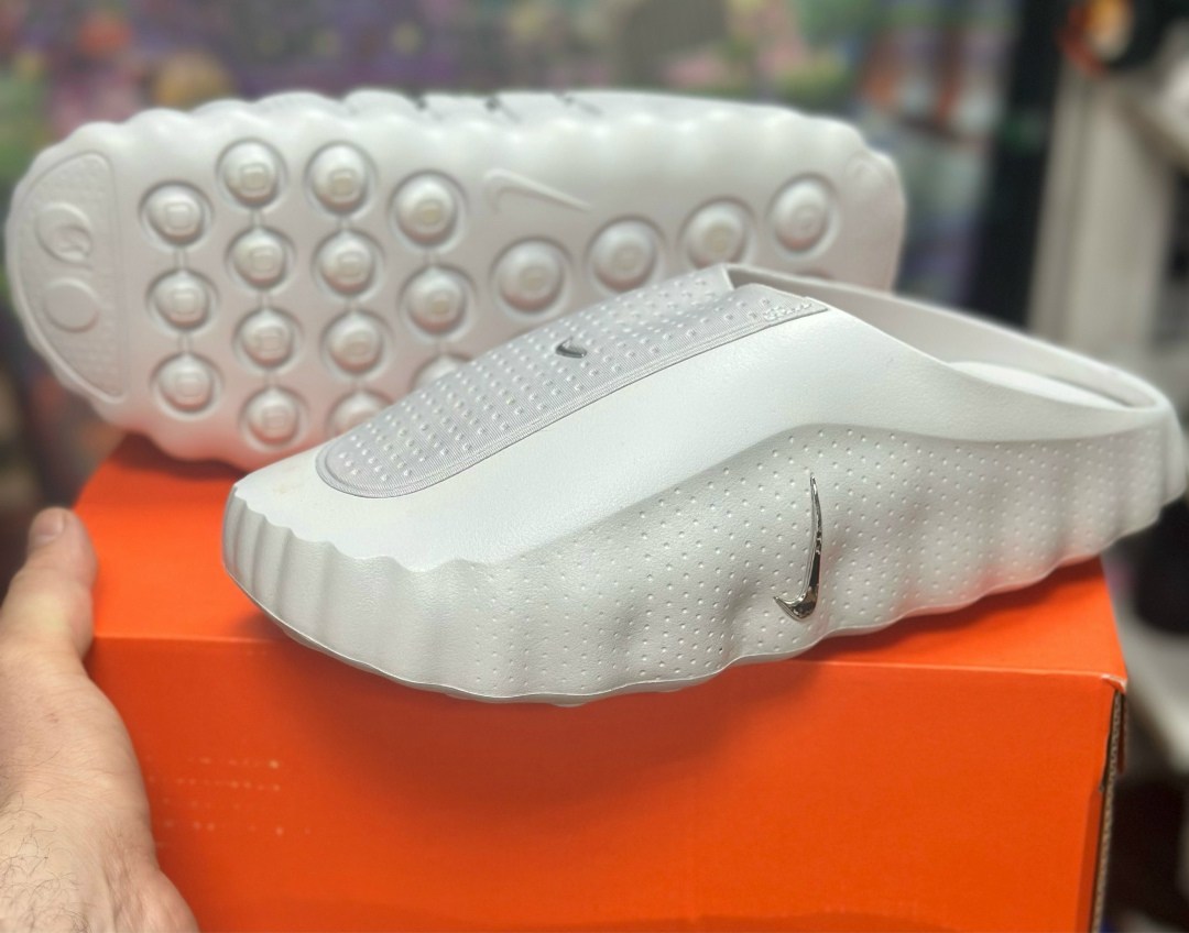 кроссовки,оригинальные кроссовки,кроссовки nike,повседневная ,футуристические кроссовки