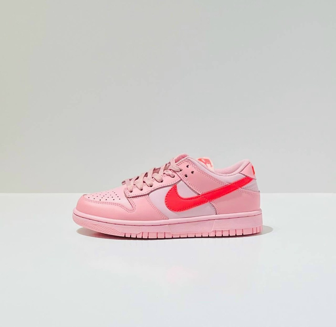 nike dunk low triple pink gs,nike dunk pink,nike dunk low,розовый nike,nike sb dunk low pink
