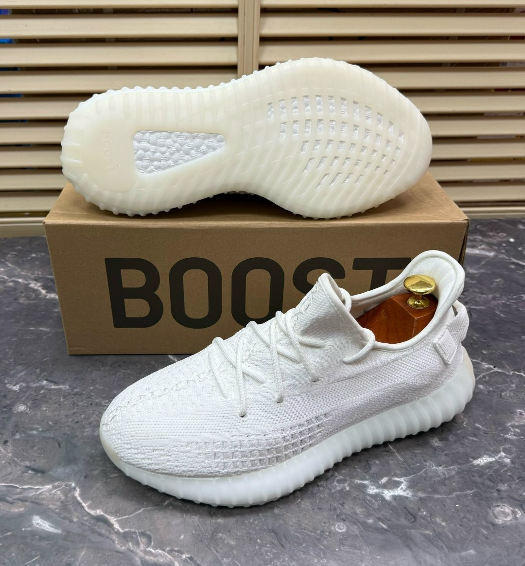 кроссовки adidas yeezy boost 350,кроссовки adidas yeezy boost,кроссовки adidas yeezy 350 boost v2 triple white,adidas yeezy boost 350,кроссовки adidas yeezy 350