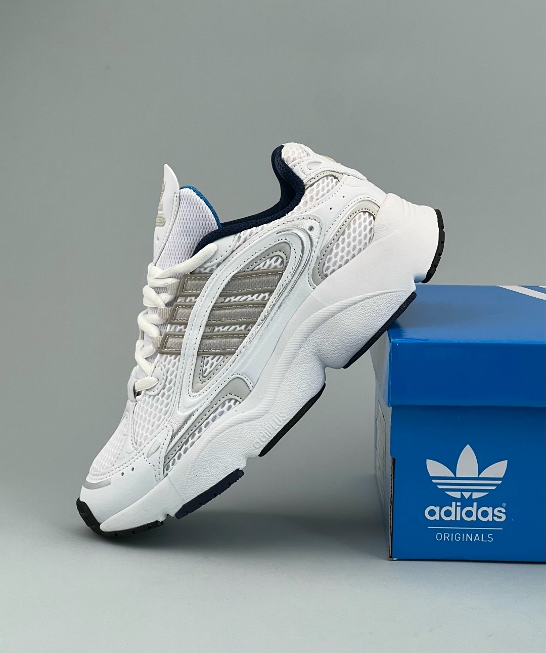 кроссовки adidas,кроссовки adidas original,кроссовки adidas ozmillen,adidas белые,кроссовки мужские adidas