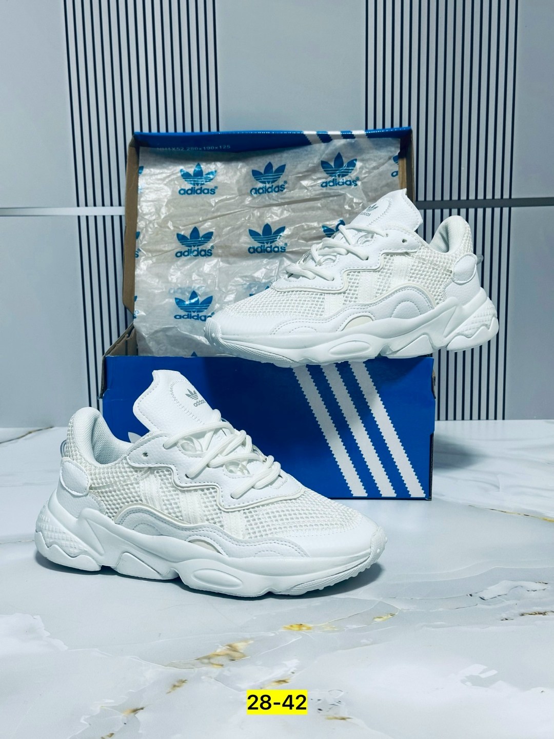 кроссовки adidas ozweego,кроссовки adidas,кроссовки мужские adidas ozweego,кроссовки,adidas ozweego