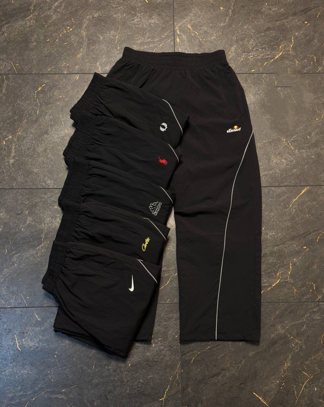 спортивные штаны kappa nike цвет черный,штаны плащевка,спортивные штаны,штаны balenciaga 3b sports tracksuit pants,штаны спортивные мужские