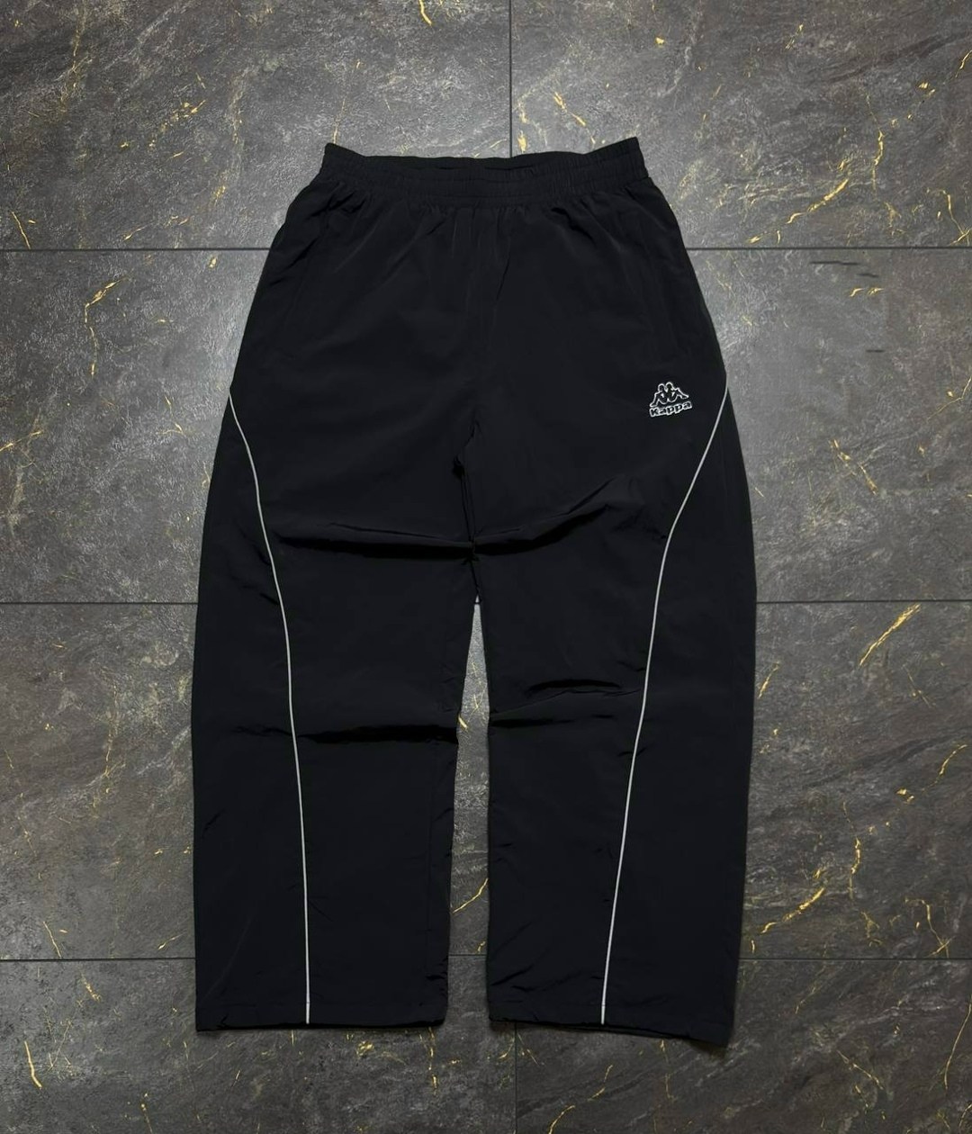 спортивные штаны kappa nike цвет черный,штаны плащевка,спортивные штаны,штаны balenciaga 3b sports tracksuit pants,штаны спортивные мужские