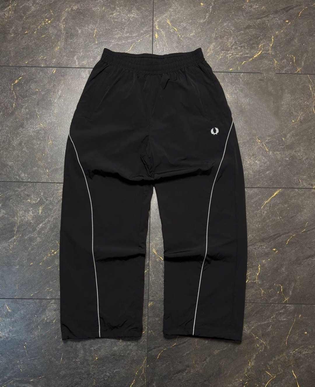 спортивные штаны kappa nike цвет черный,штаны плащевка,спортивные штаны,штаны balenciaga 3b sports tracksuit pants,штаны спортивные мужские