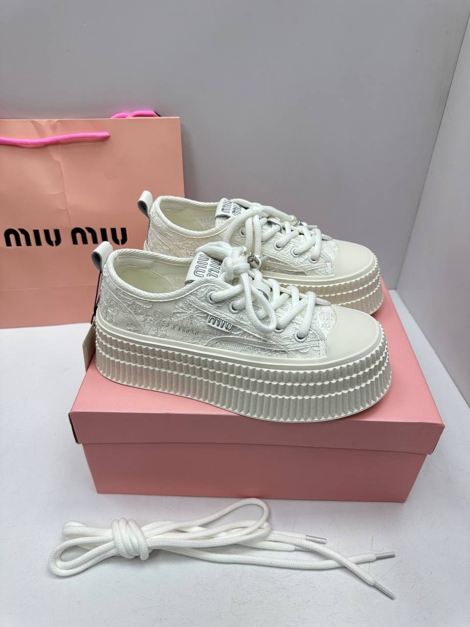 кеды miu miu женские,кеды miu miu на высокой подошве,кеды miu miu,кеды на платформе miu miu premium shoes 237107133,miu miu кроссовки