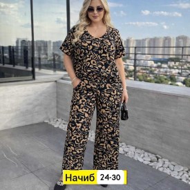 Костюм