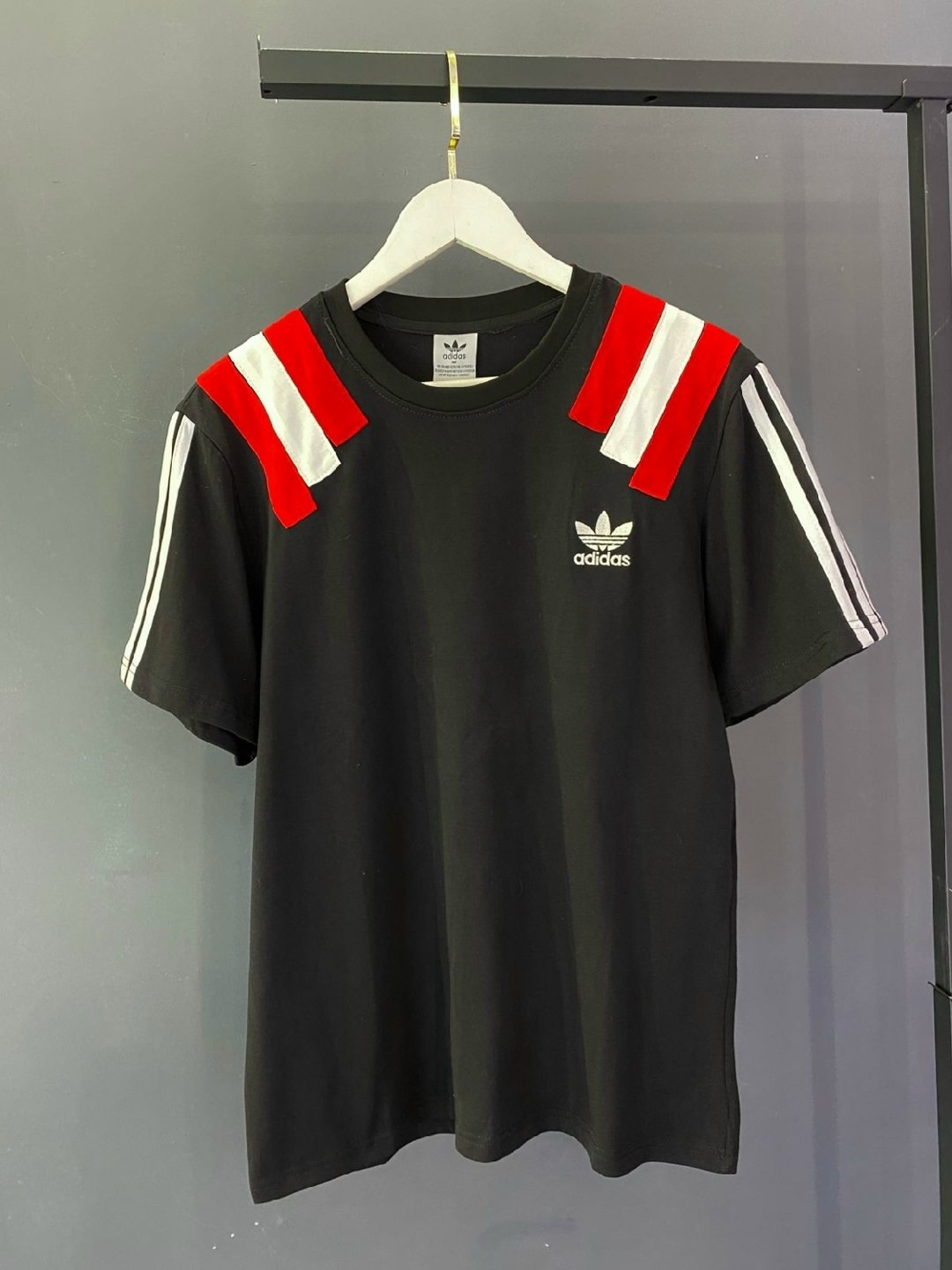 адидас футболка,футболки мужские,adidas черный,футболка адидас черная,футболка мужская adidas