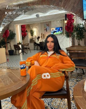 Костюм