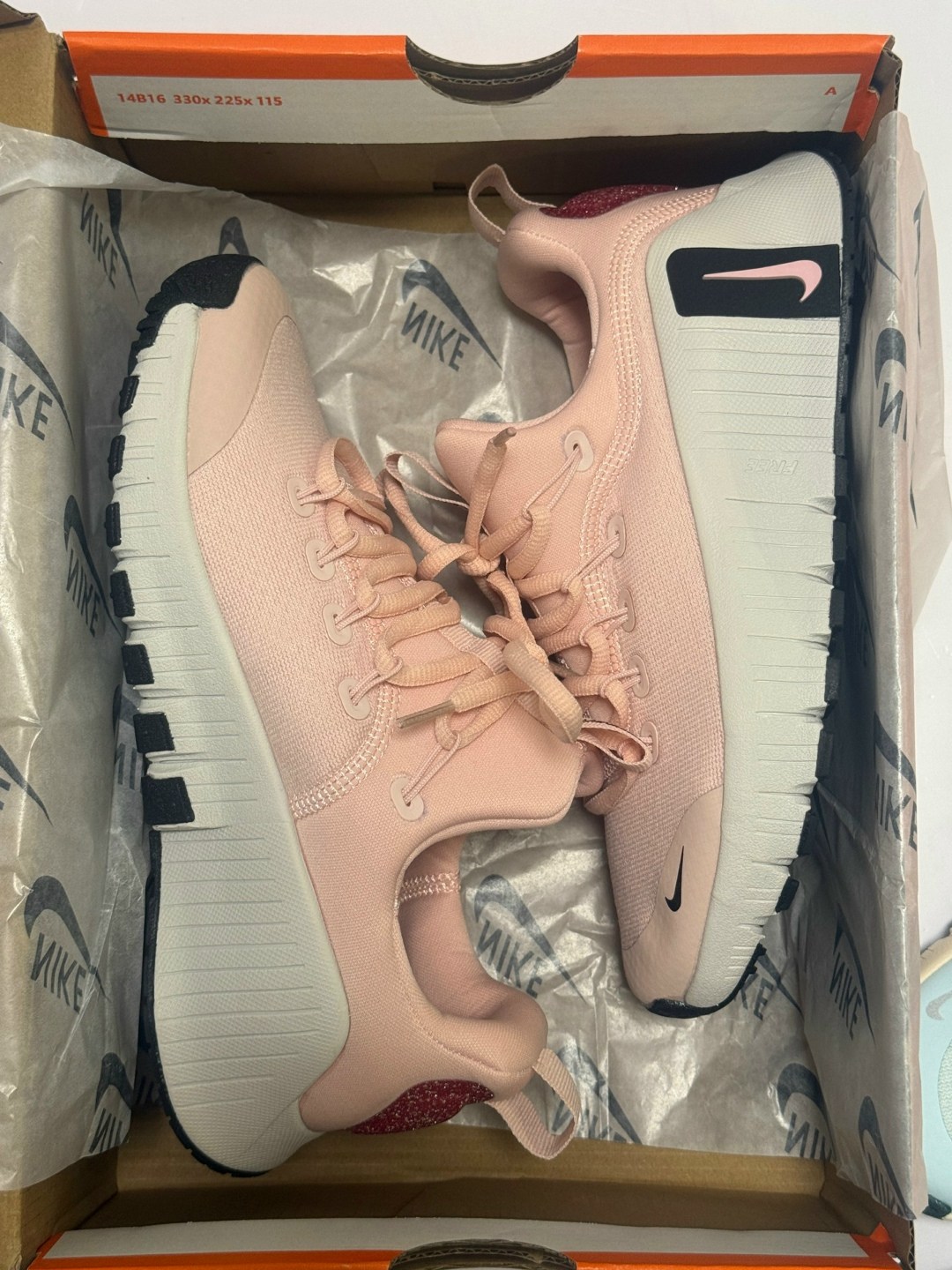 женские кроссовки nike,кроссовки nike,кроссовки,кроссовки женскиe,спортивная