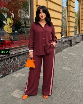 Костюм