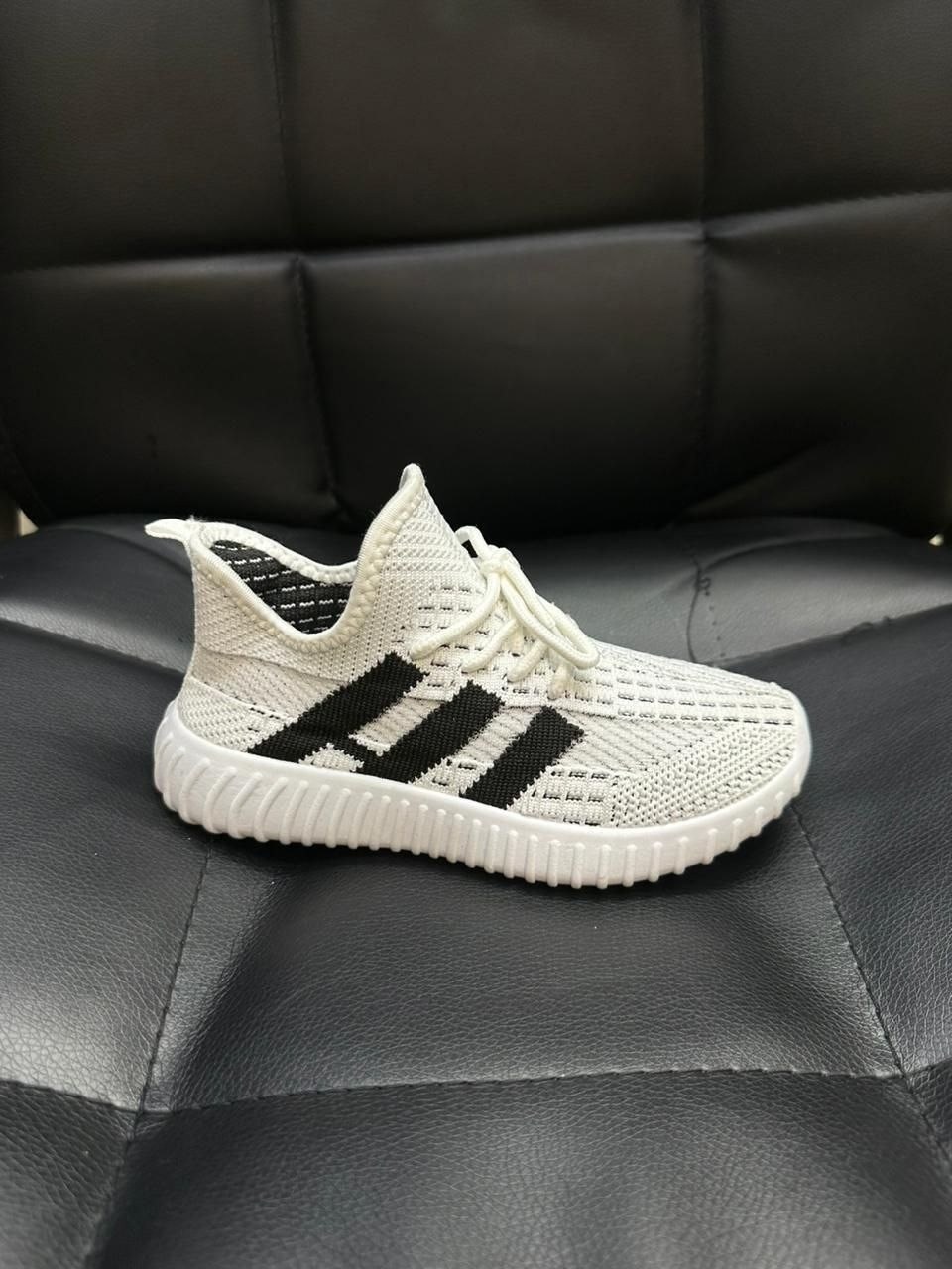 ,adidas yeezy boost 350 pink,летние кроссовки,женские кроссовки,кроссовки изики