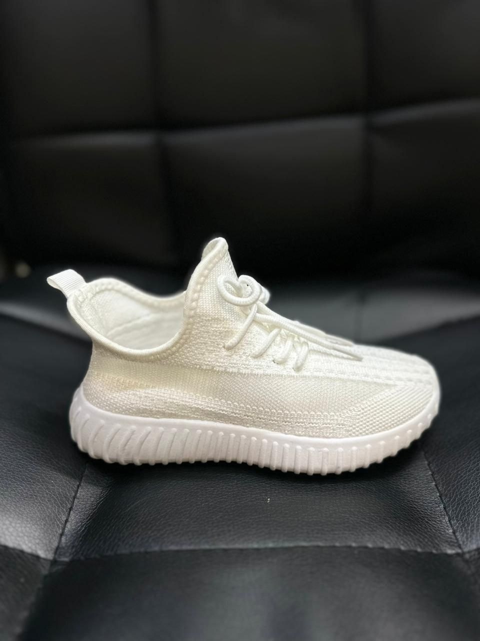 ,adidas yeezy boost 350 pink,летние кроссовки,женские кроссовки,кроссовки изики
