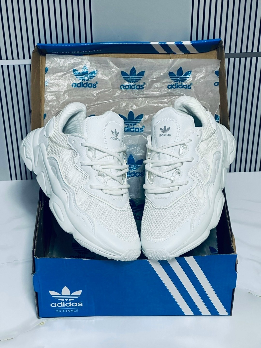 кроссовки adidas ozweego,adidas originals ozweego,женские кроссовки adidas ozweego,мужские кроссовки adidas ozweego,adidas ozweego