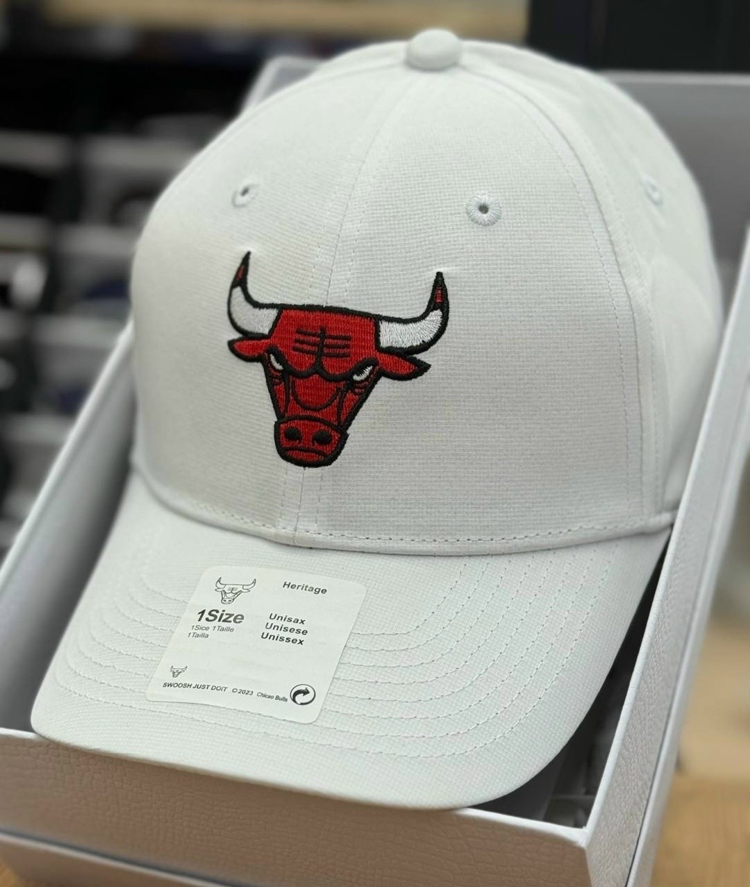красная кепка чикаго булс,chicago bulls new era,чикаго булс кепки бело красные,кепка new era nba 9fifty chicago bulls snapback,бейсболка new era chicago bulls