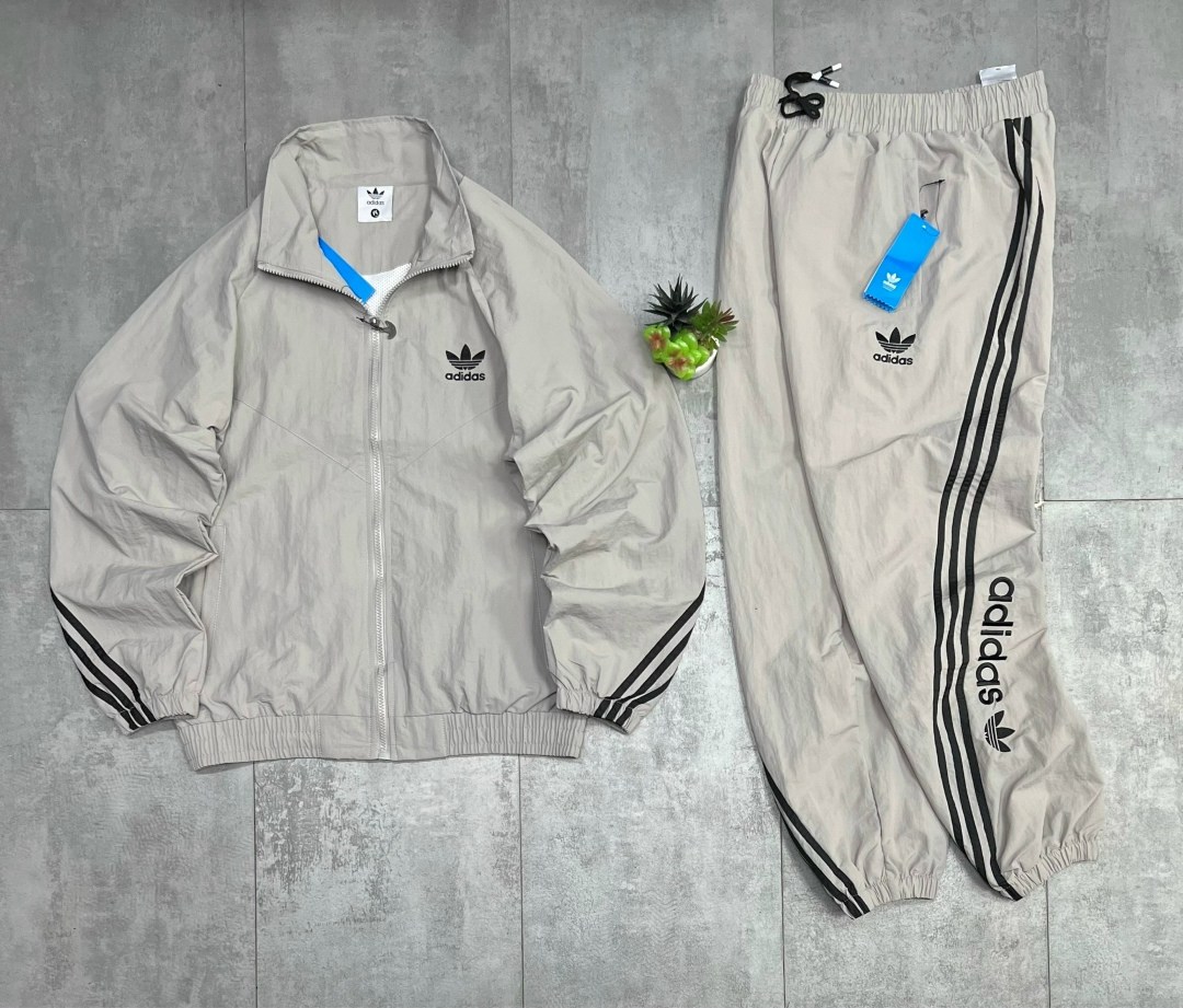 adidas спортивный костюм мужской,спортивный костюм adidas,костюм спортивный adidas originals,мужской спортивный костюм adidas 90-х годов,костюмы адидас 80 adidas