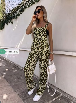Костюм