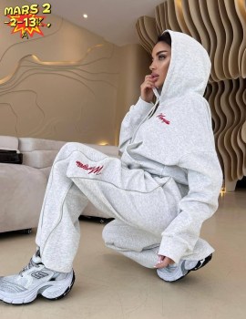 Костюм