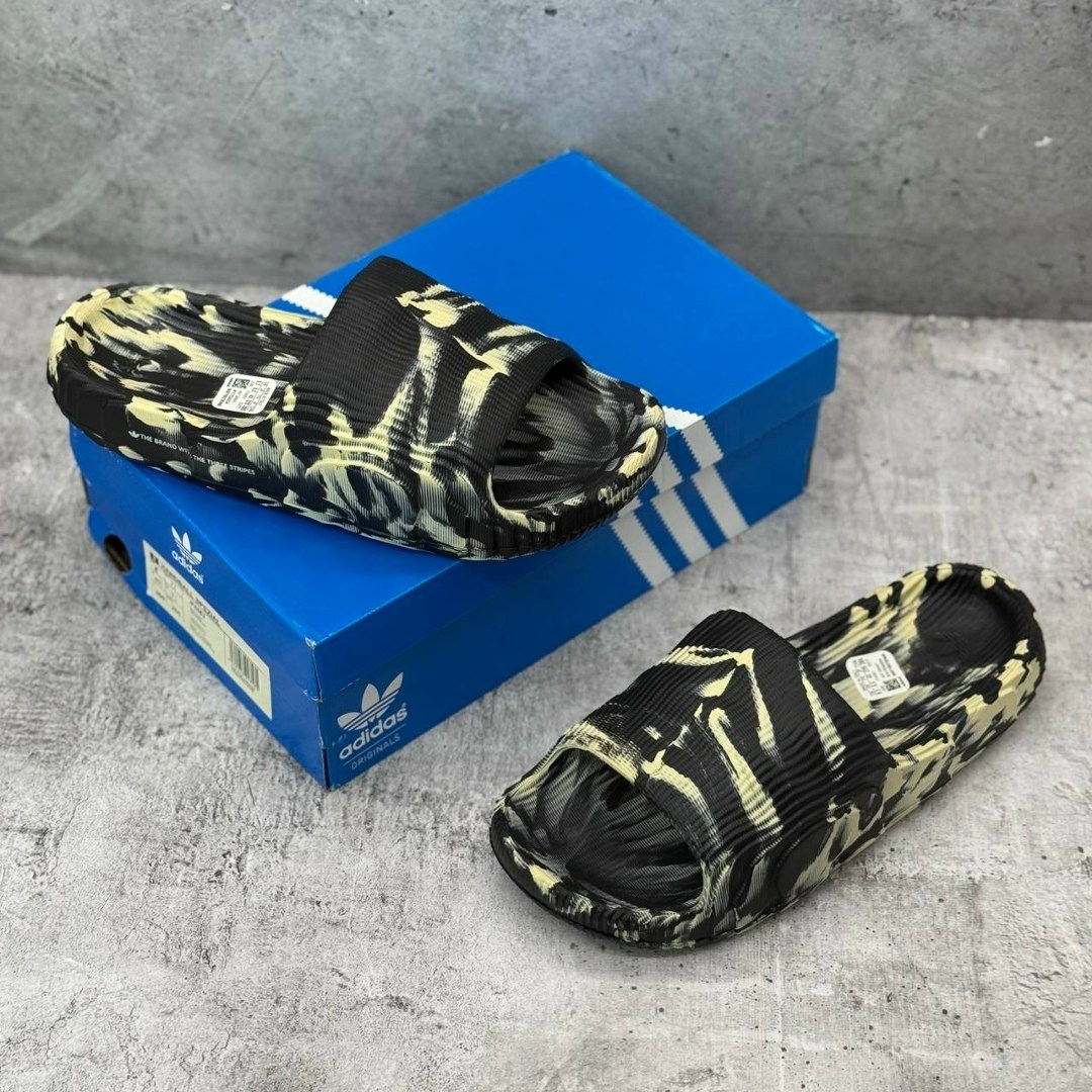 шлепанцы adidas,шлепки adidas,тапочки adidas,шлепанцы adidas adilette,тапки adidas
