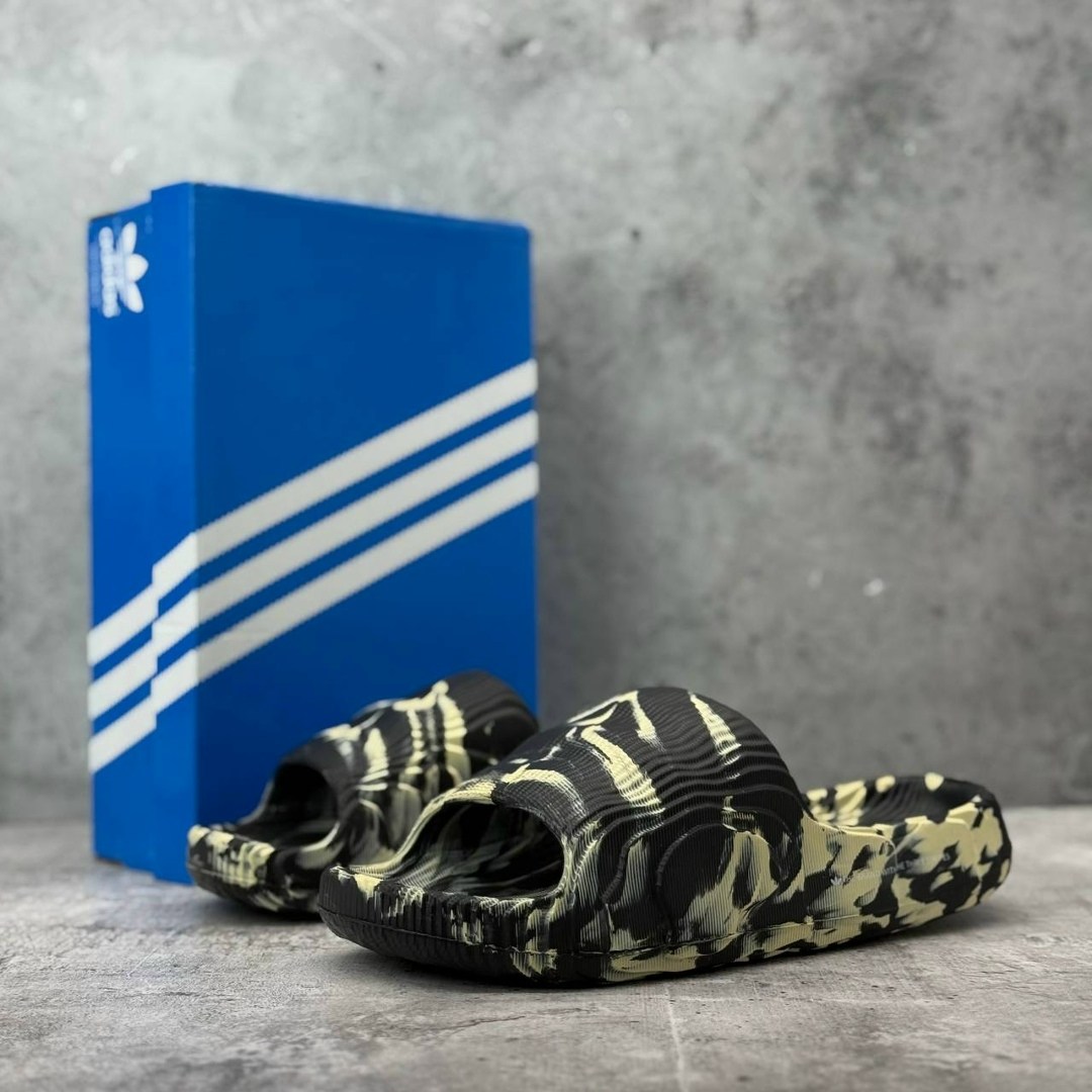 шлепанцы adidas,шлепки adidas,тапочки adidas,шлепанцы adidas adilette,тапки adidas
