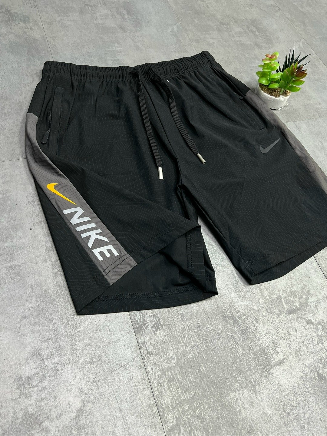 спортивные шорты,шорты мужские nike,шорты спортивные nike,спортивные шорты мужские,мужские шорты