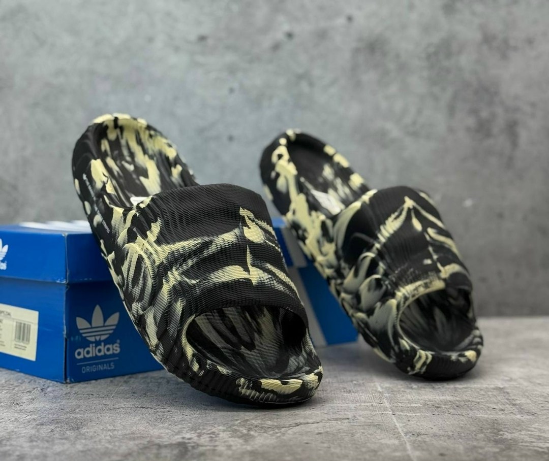 шлепанцы adidas,шлепки adidas,тапочки adidas,шлепанцы adidas adilette,тапки adidas