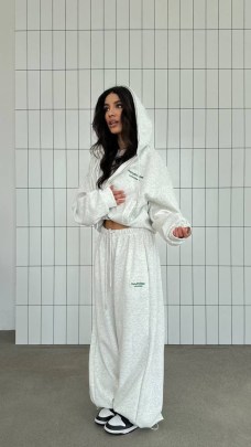 Костюм