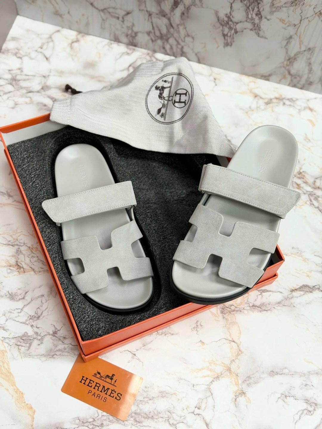 шлепанцы hermes,сандалии hermes,тапочки hermes,шлепки женские hermes,шлепки hermes