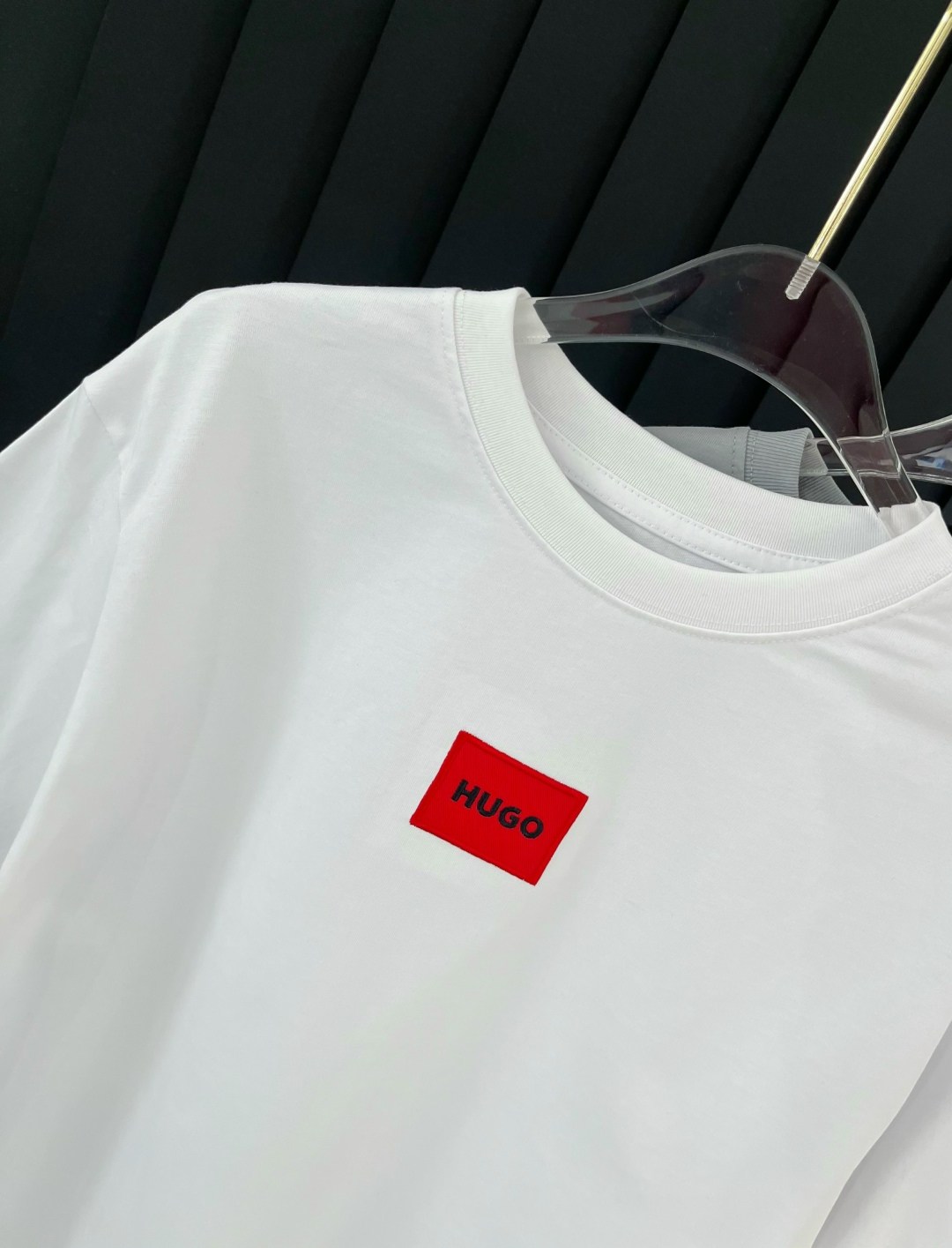 футболка emporio armani,мужские футболки emporio armani,футболки мужские,мужская белая футболка,футболки женские мужские